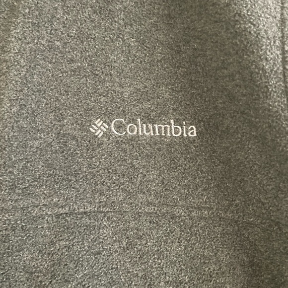 Columbia Fleece Vest ~ L - Picture 2 of 3